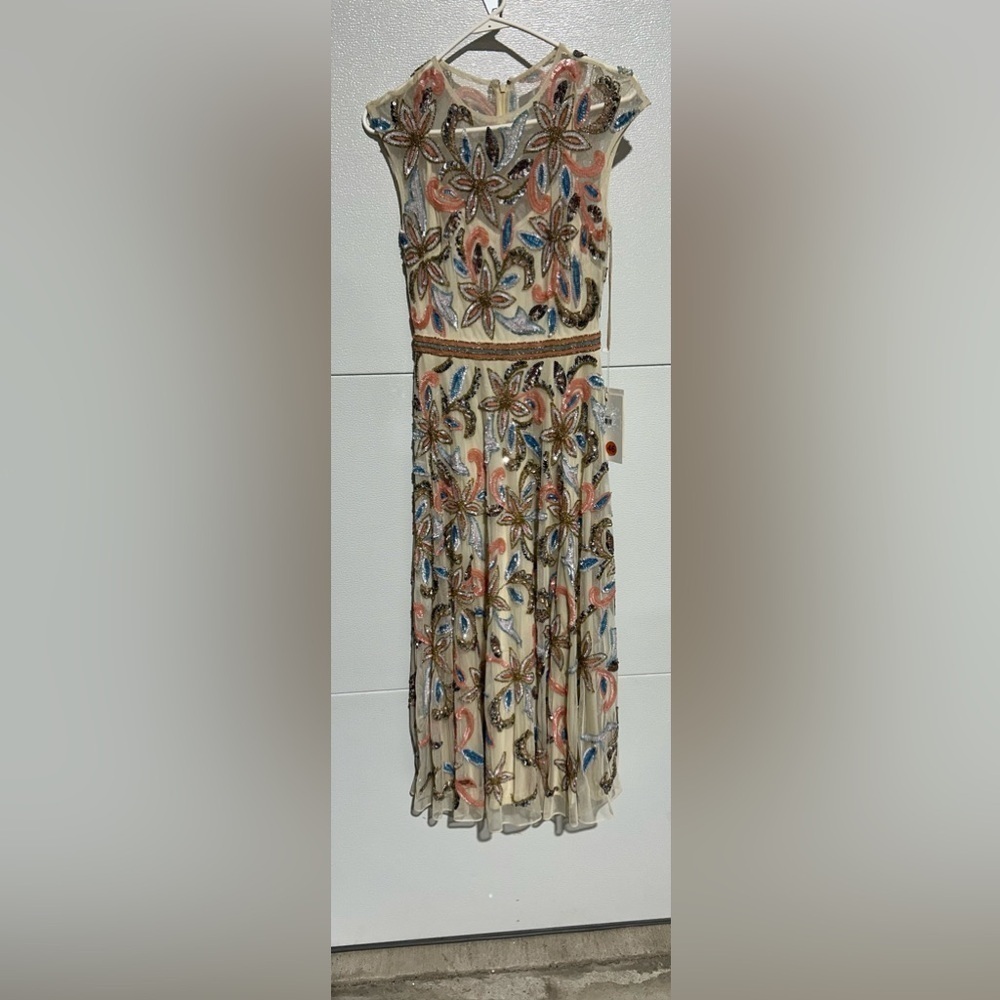 Rare 1/1 Mac Duggal 10015 NWT Sequined Floral Midi Dress
